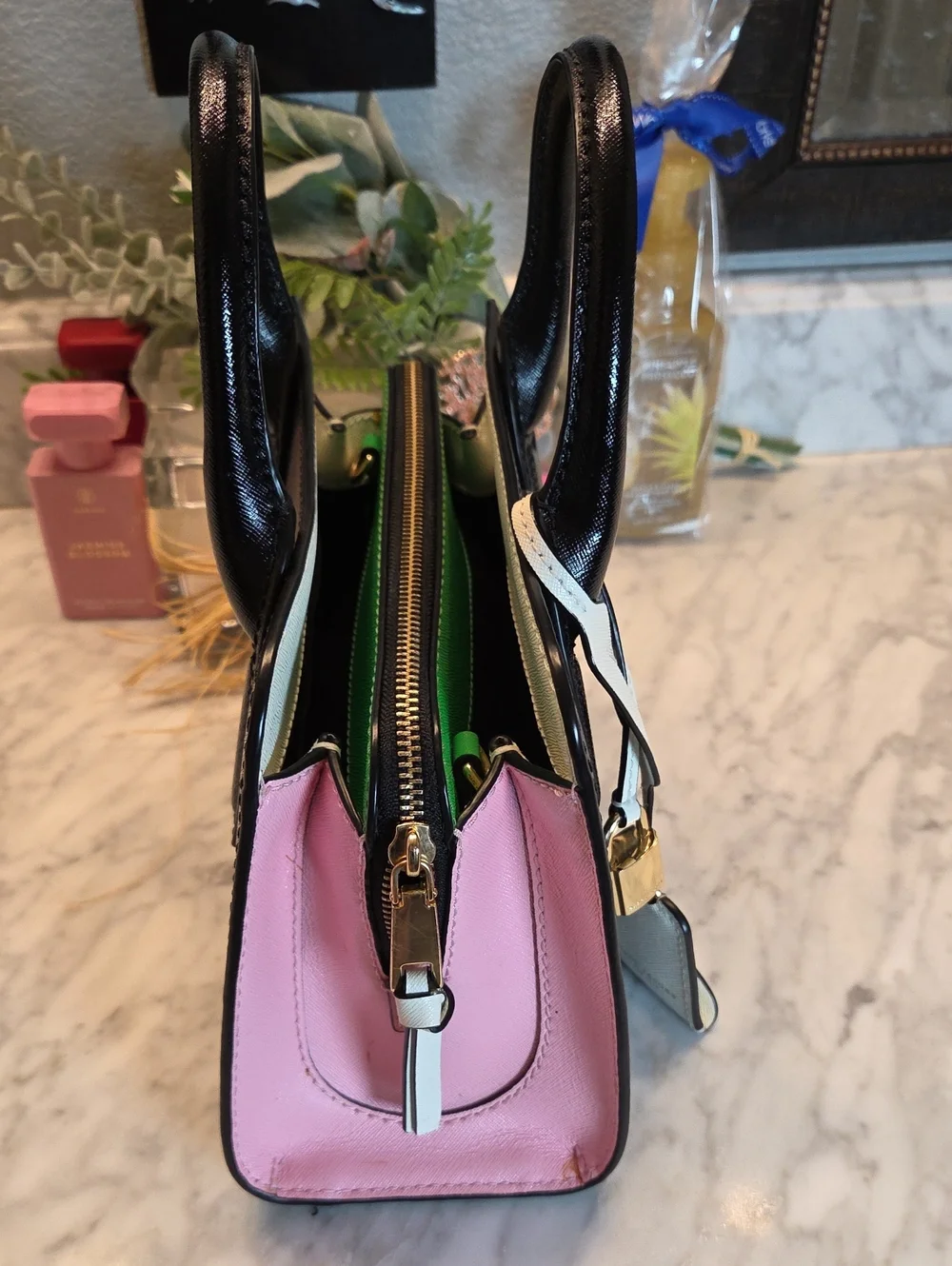 Marc Jacobs nwot compact